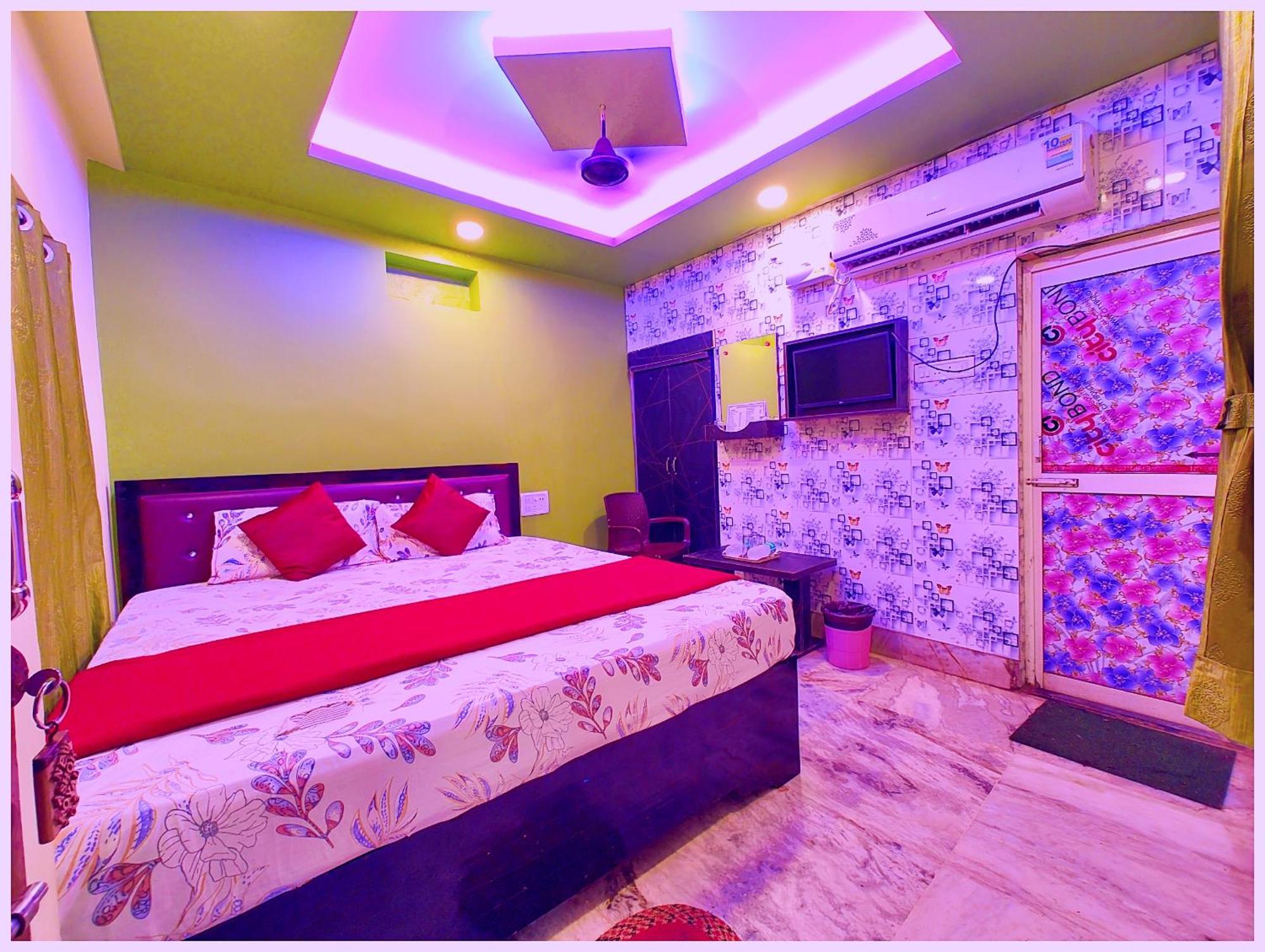Hotel A S H O K R O Y A L Walking Distance From-sea-beach-and- Near Temple Fully-air-conditioned-hotel With-wifi-parking-facility 4*