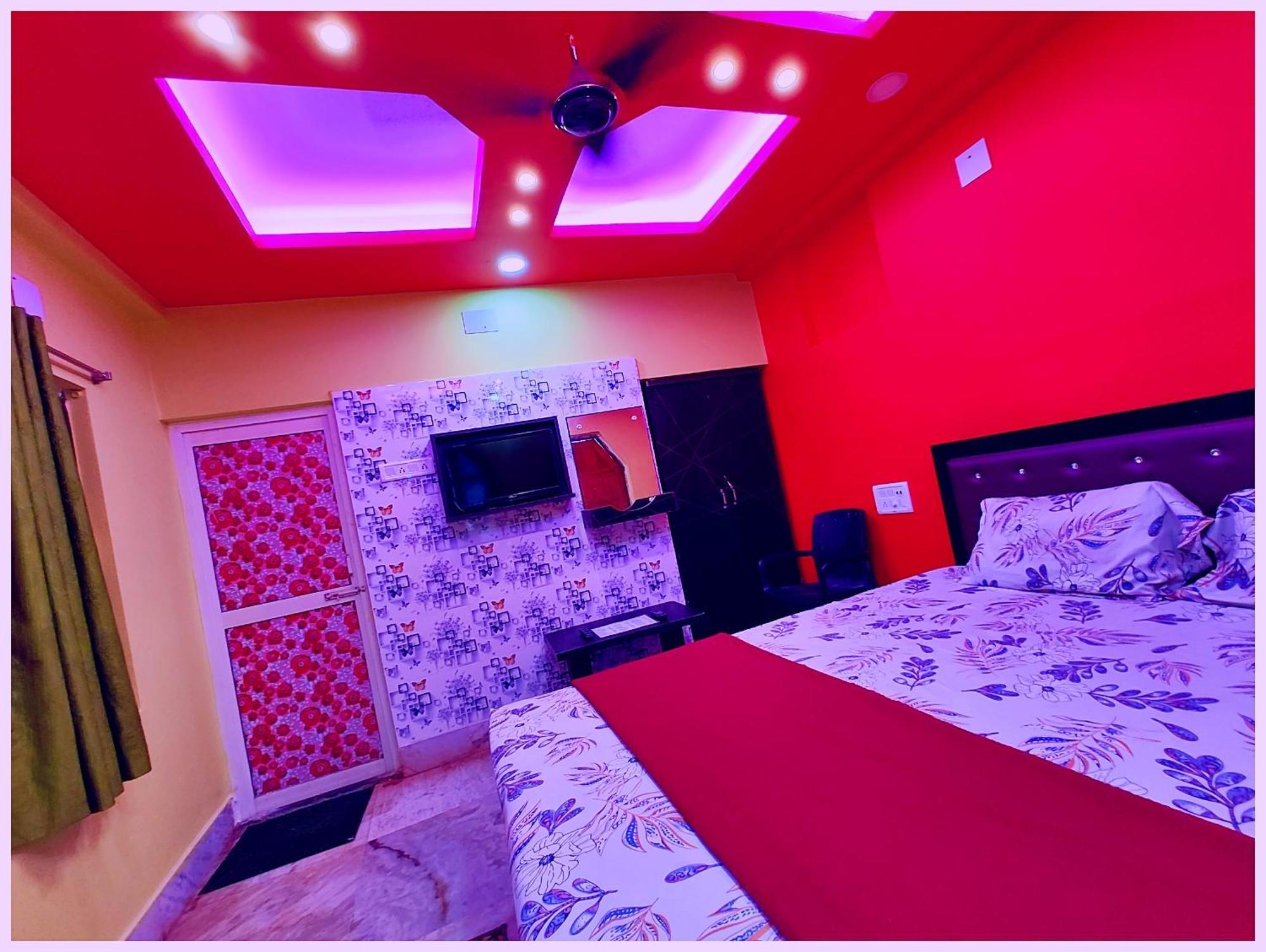 Hotel A S H O K R O Y A L Walking Distance From-sea-beach-and- Near Temple Fully-air-conditioned-hotel With-wifi-parking-facility 4*